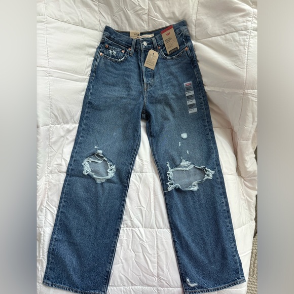 Levi’s Ribcage Ankle Straight Jean - Picture 7 of 13